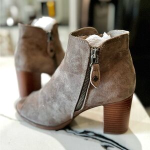Style & Co. Uliannaa Taupe Faux Suede Ankle Booties